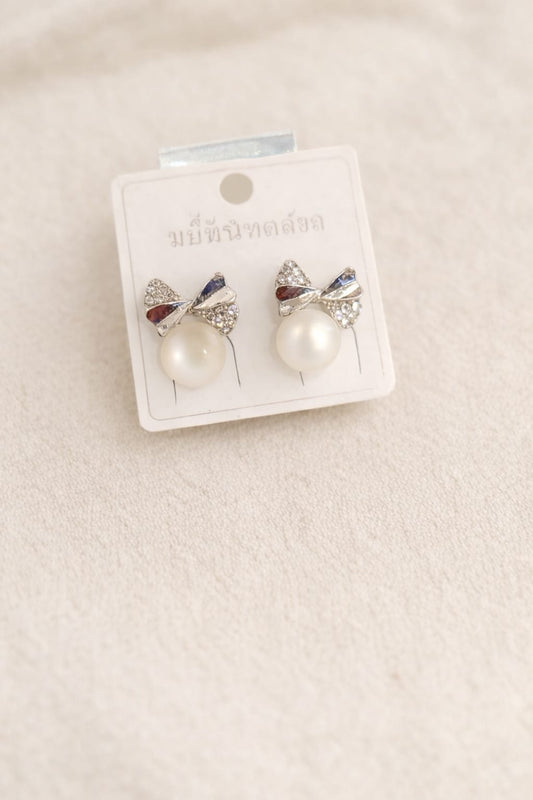 Pearl Bow Stud Earrings – Cute Elegant Style