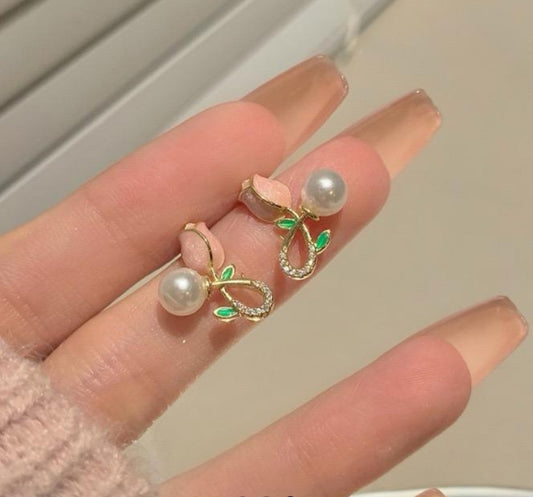 🌸 Pearl Blossom Drop Earrings