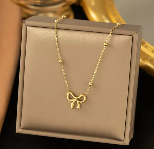 Golden Bow Necklace